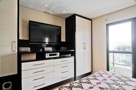 Apartamento para alugar com 240m², 3 quartos e 3 vagas Apartamento para alugar com 240m², 3 quartos e 3 vagasSuíte