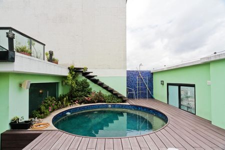 Apartamento para alugar com 240m², 3 quartos e 3 vagas Apartamento para alugar com 240m², 3 quartos e 3 vagasÁrea externa