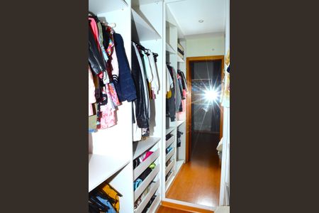 Casa à venda com 360m², 3 quartos e 1 vagaCloset da suíte