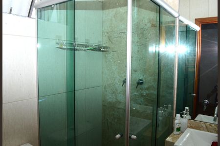 Casa à venda com 360m², 3 quartos e 1 vagaBanheiro da Suíte