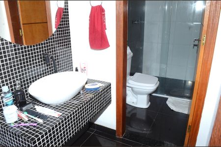 Casa à venda com 360m², 3 quartos e 1 vagaBanheiro Corredor