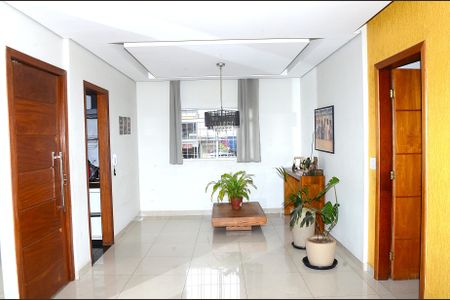 Casa à venda com 360m², 3 quartos e 1 vagaSala