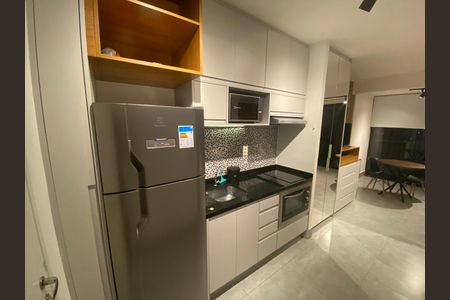 Cozinha de apartamento para alugar com 1 quarto, 24m² em Consolação, São Paulo