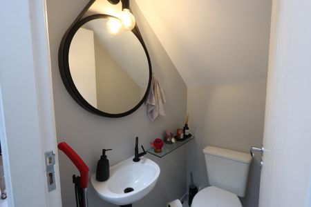 Casa de condomínio à venda com 115m², 2 quartos e 3 vagasLavabo