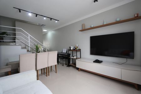 Sala de casa de condomínio à venda com 2 quartos, 115m² em Vila Alpina, São Paulo