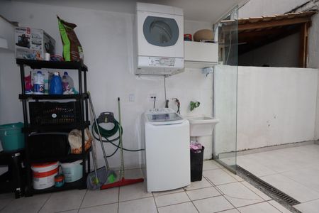 Casa de condomínio à venda com 115m², 2 quartos e 3 vagasLavanderia e Quintal