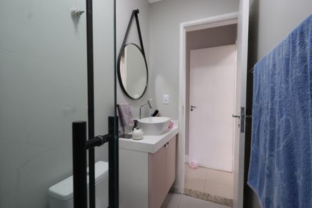 Casa de condomínio à venda com 115m², 2 quartos e 3 vagasBanheiro da Suíte 2