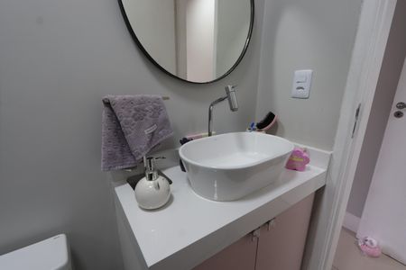 Casa de condomínio à venda com 115m², 2 quartos e 3 vagasBanheiro da Suíte 2