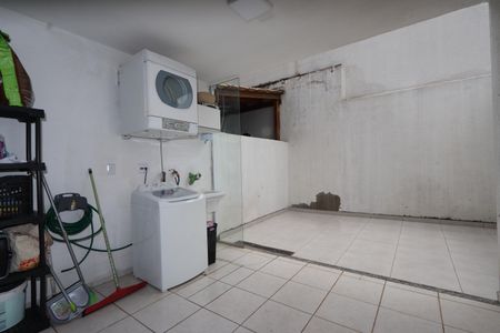 Casa de condomínio à venda com 115m², 2 quartos e 3 vagasLavanderia e Quintal