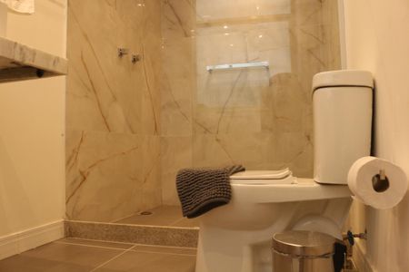 Apartamento à venda com 112m², 4 quartos e sem vagaBanheiro da Suíte