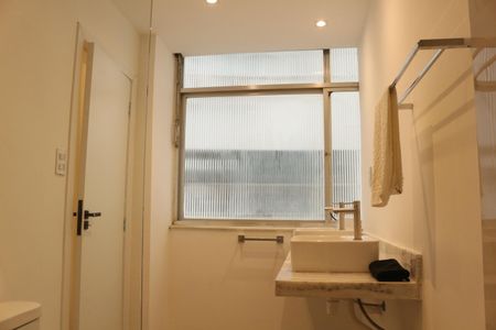 Apartamento à venda com 112m², 4 quartos e sem vagaBanheiro da Suíte