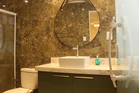 Apartamento à venda com 112m², 4 quartos e sem vagaBanheiro Kitnet