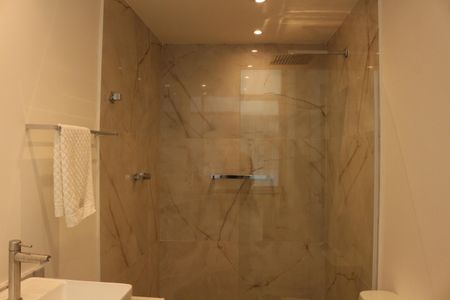 Apartamento à venda com 112m², 4 quartos e sem vagaBanheiro da Suíte