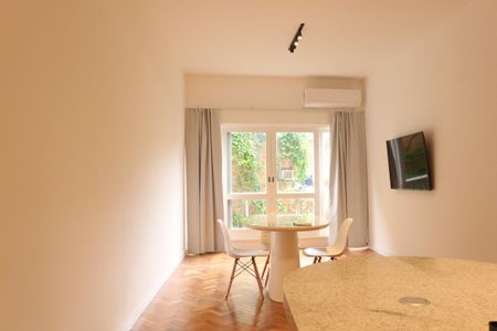 Sala de apartamento à venda com 4 quartos, 112m² em Ipanema, Rio de Janeiro