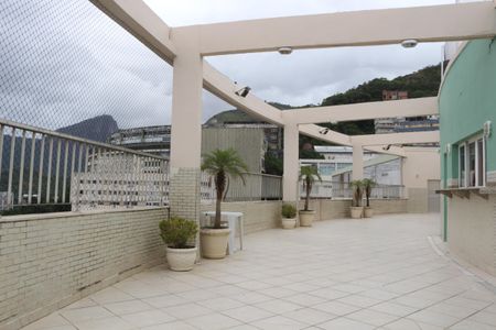 Apartamento à venda com 112m², 4 quartos e sem vagaÁrea comum - Churrasqueira