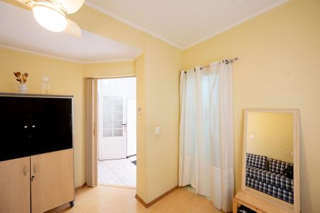 Casa à venda com 245m², 4 quartos e 4 vagasSuíte 2