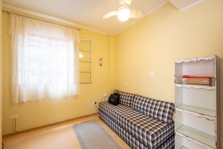 Casa à venda com 245m², 4 quartos e 4 vagasSuíte 2