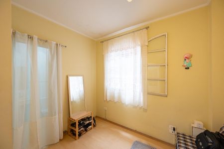 Casa à venda com 245m², 4 quartos e 4 vagasSuíte 2