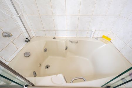 Casa à venda com 245m², 4 quartos e 4 vagasBanheiro da Suíte 1