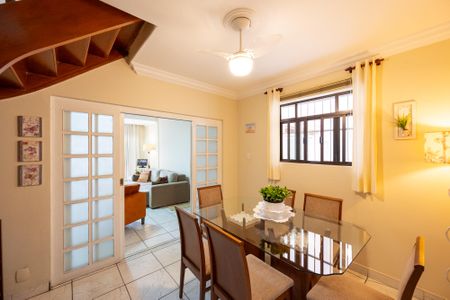 Casa à venda com 245m², 4 quartos e 4 vagasSala de Jantar