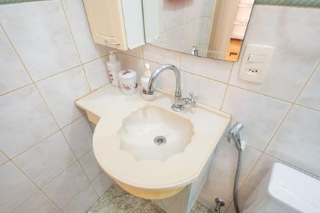 Casa à venda com 245m², 4 quartos e 4 vagasBanheiro da Suíte 2