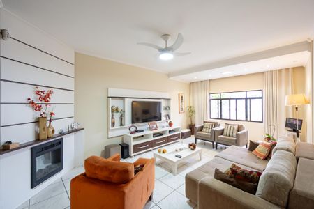 Sala de casa para alugar com 4 quartos, 245m² em Vila Clementino, São Paulo