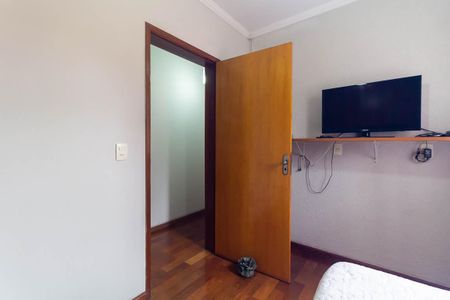 Casa à venda com 240m², 3 quartos e 5 vagas Casa à venda com 240m², 3 quartos e 5 vagasQuarto 3