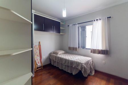 Casa à venda com 240m², 3 quartos e 5 vagas Casa à venda com 240m², 3 quartos e 5 vagasQuarto 4