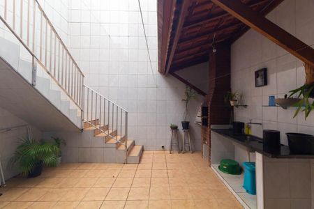 Casa à venda com 240m², 3 quartos e 5 vagas Casa à venda com 240m², 3 quartos e 5 vagasÁrea externa