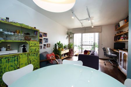 Apartamento à venda com 60m², 2 quartos e 1 vagaSala de jantar