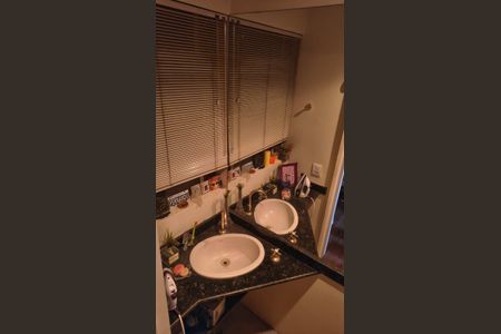 Apartamento à venda com 69m², 2 quartos e 1 vagaBanheiro