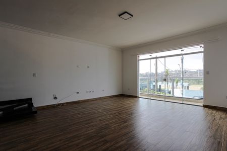 Sala de casa para alugar com 3 quartos, 206m² em Jardim Rubi, Mogi das Cruzes