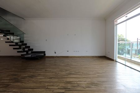 Sala de casa para alugar com 3 quartos, 206m² em Jardim Rubi, Mogi das Cruzes