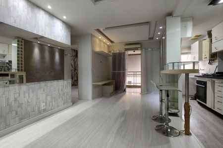 Sala de apartamento à venda com 2 quartos, 56m² em Taquara, Rio de Janeiro