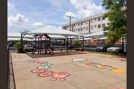 Apartamento para alugar com 50m², 2 quartos e 1 vaga Apartamento para alugar com 50m², 2 quartos e 1 vagaÁrea comum - Playground