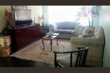 Casa à venda com 3 quartos, 125m² em Vila Dalva, São Paulo