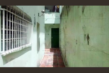 Casa à venda com 3 quartos, 125m² em Vila Dalva, São Paulo