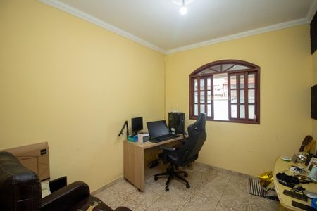 Casa à venda com 160m², 5 quartos e 4 vagasQuarto 3