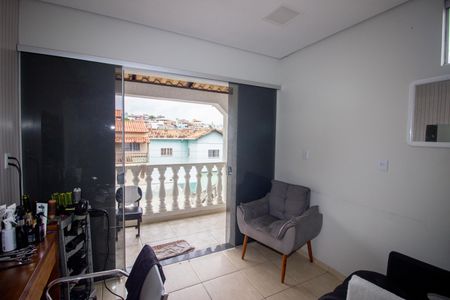 Casa à venda com 160m², 5 quartos e 4 vagasEscritório