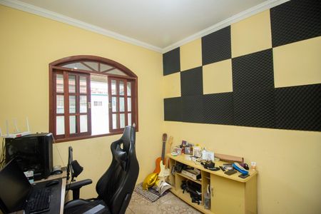 Casa à venda com 160m², 5 quartos e 4 vagasQuarto 3