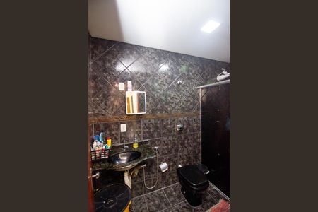 Casa à venda com 160m², 5 quartos e 4 vagasBanheiro Social