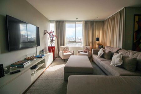 Apartamento para alugar com 148m², 3 quartos e 3 vagasSala