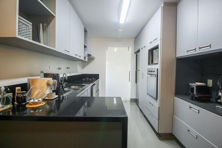 Apartamento para alugar com 148m², 3 quartos e 3 vagasCozinha