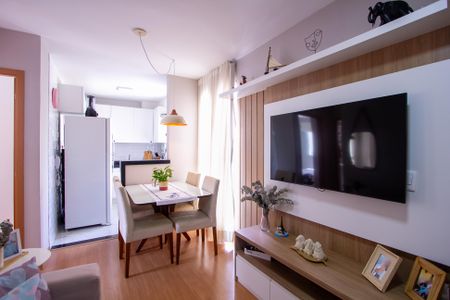 Sala de apartamento para alugar com 2 quartos, 40m² em Vila Lage, São Gonçalo