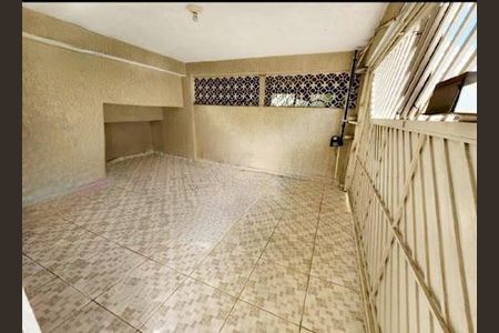 Casa à venda com 3 quartos, 188m² em Jardim Roberto, Osasco