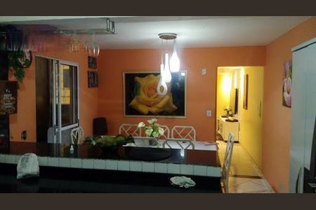 Casa à venda com 3 quartos, 180m² em Cidade das Flores, Osasco