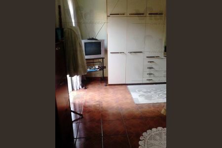 Casa à venda com 3 quartos, 216m² em Km 18, Osasco