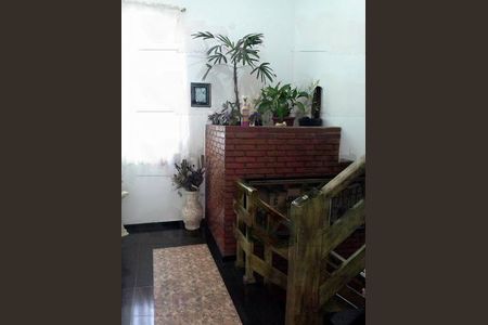 Casa à venda com 3 quartos, 364m² em Vila Yolanda, Osasco