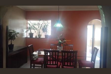 Casa à venda com 3 quartos, 240m² em Jardim das Flores, Osasco