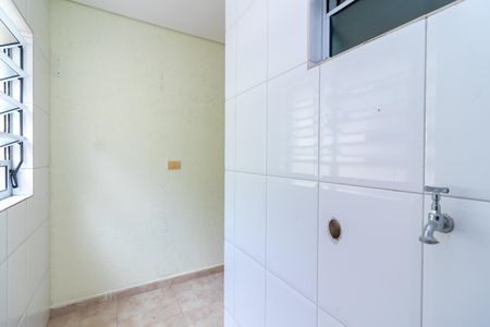 Casa para alugar com 65m², 2 quartos e 1 vagaÁrea de Serviço